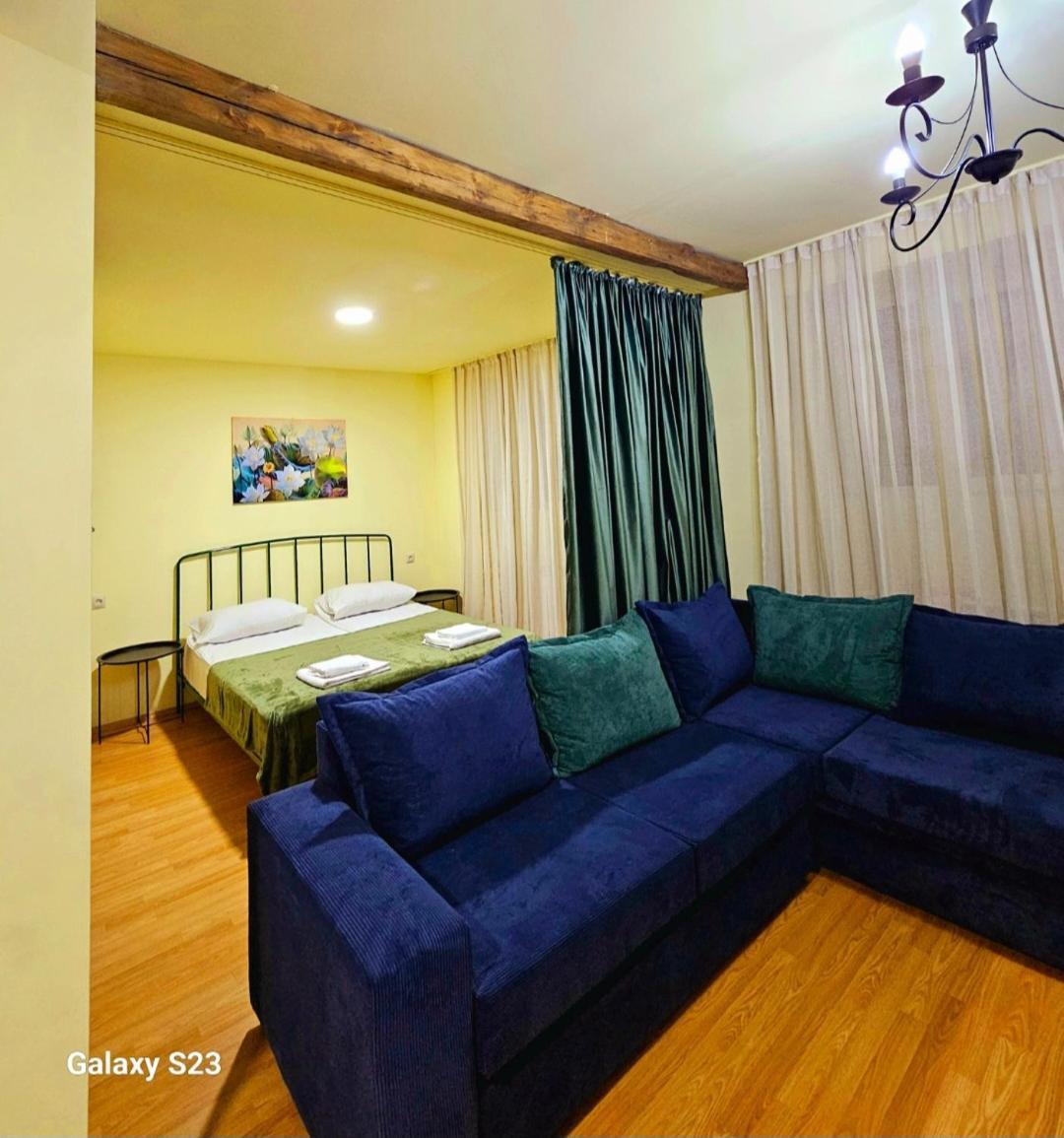 Apartment In The Old District Tbilisi Esterno foto