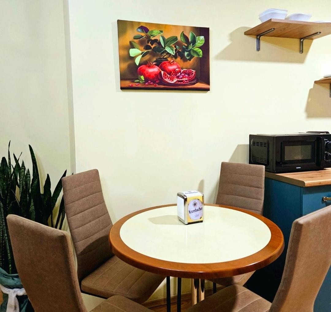 Apartment In The Old District Tbilisi Esterno foto